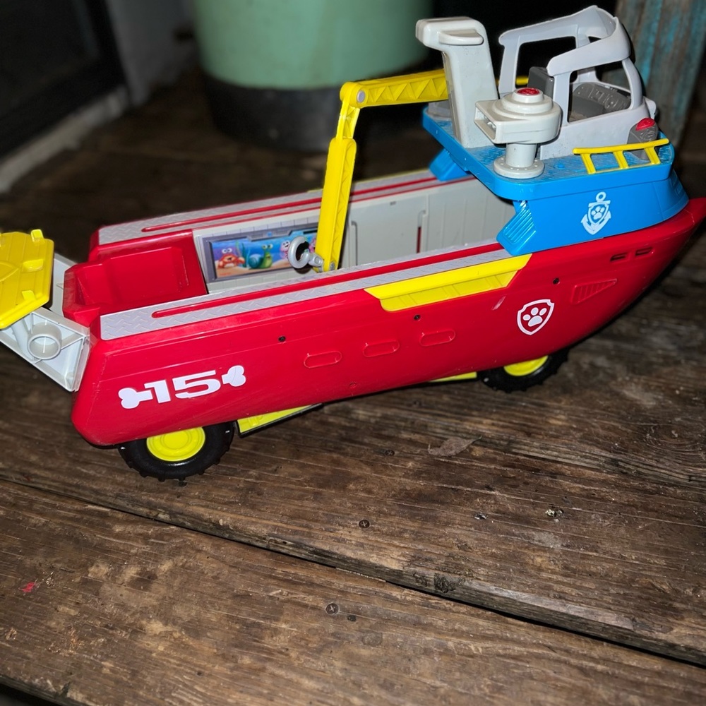 Boat - Picture 5 of 5